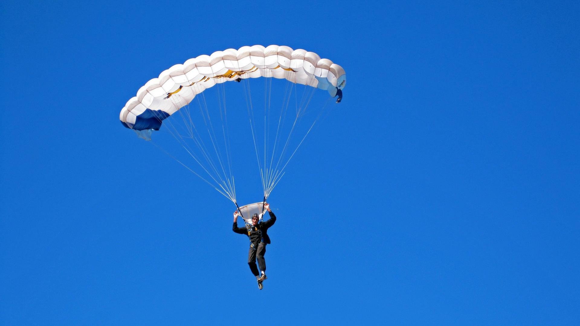 九游下载-《职业选手的心理调适：应对压力的方法揭秘》，职业选手压力有多大