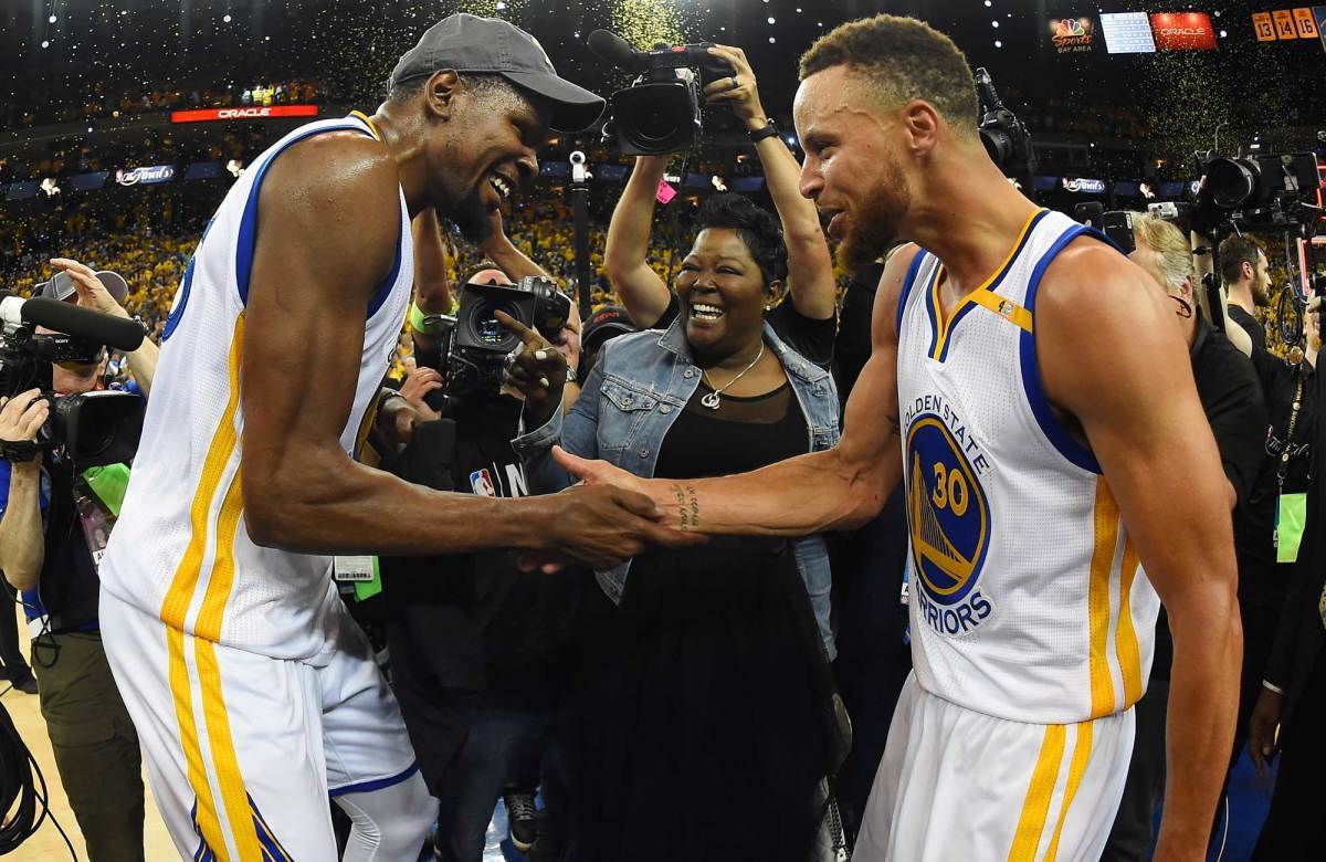 NBA总决赛：勇士4-2击败绿军，库里FMVP的简单介绍