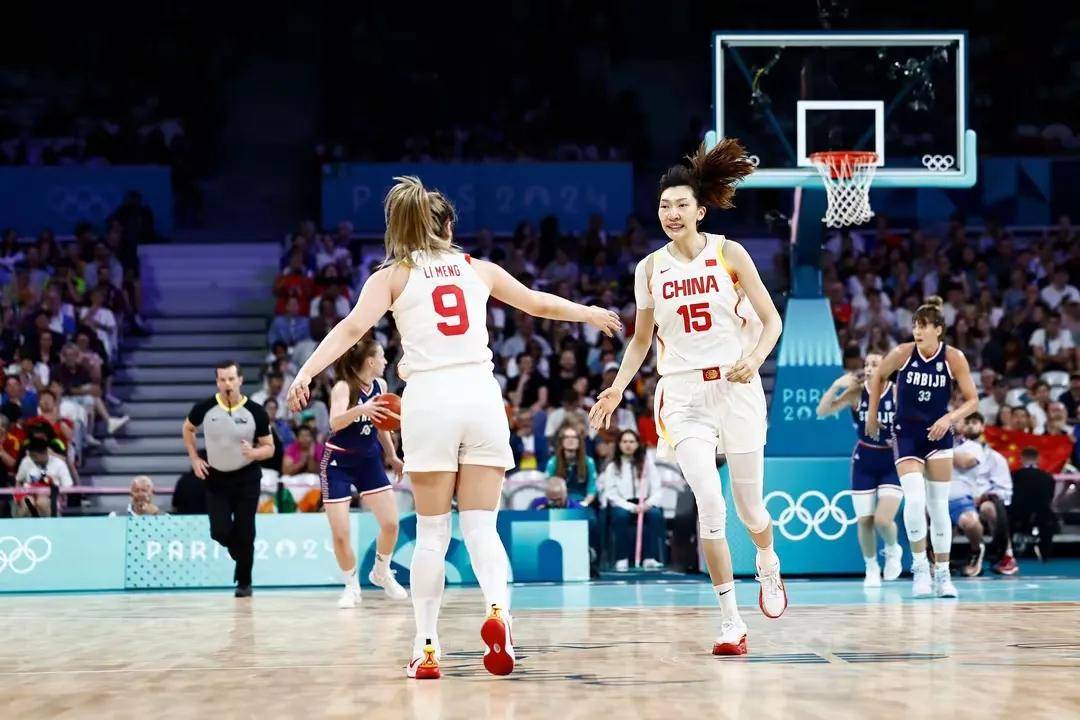 韩旭vs李月汝：WNBA双塔的成长之路的简单介绍
