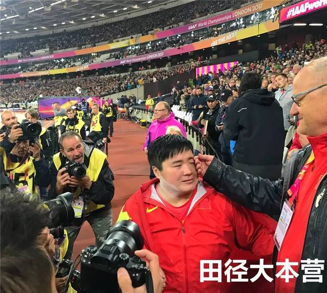 球员打架现场全记录（严肃+娱乐）的简单介绍