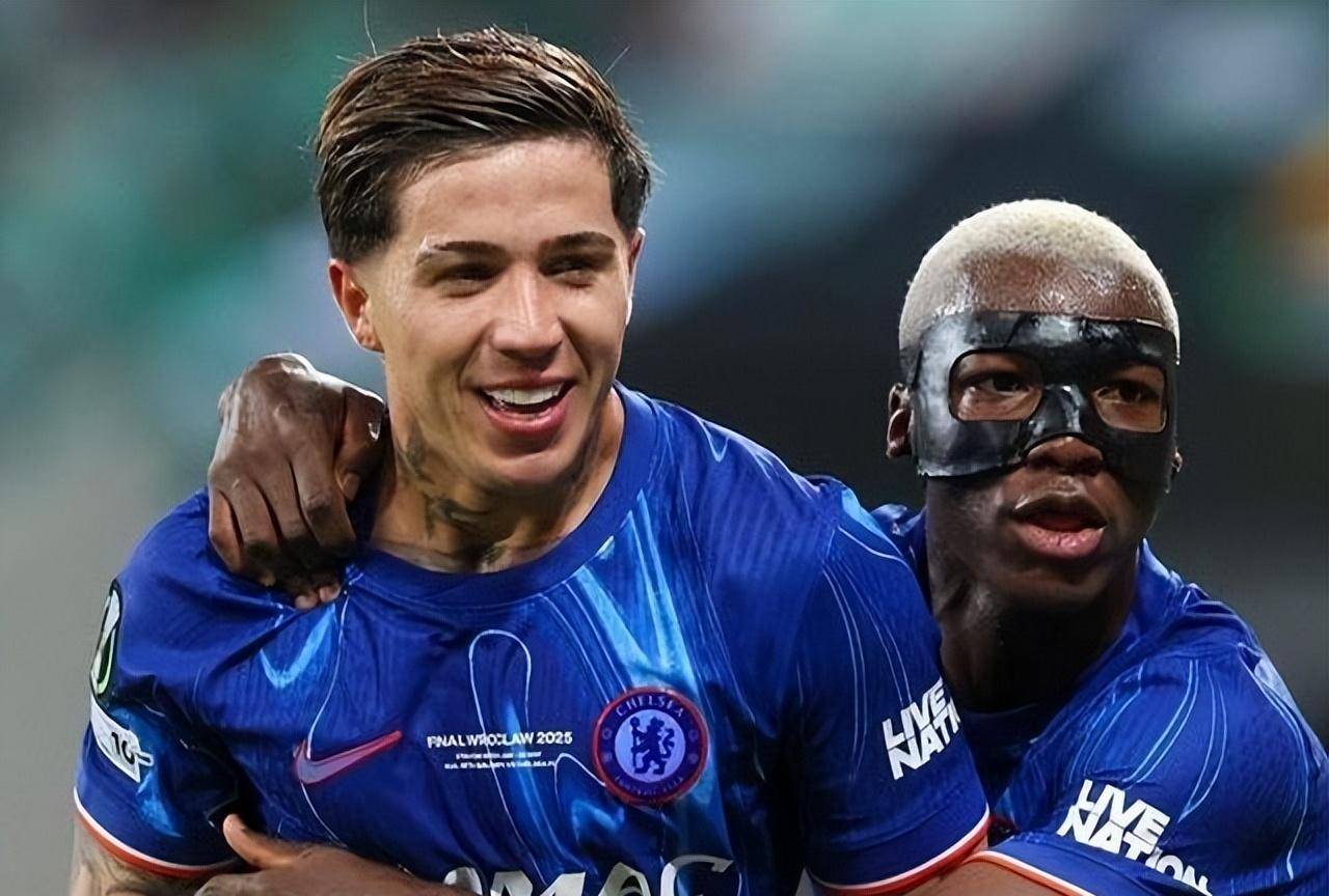 切尔西:阿布时代的蓝军崛起的简单介绍 切尔西:阿布时代的蓝军崛起的简单介绍